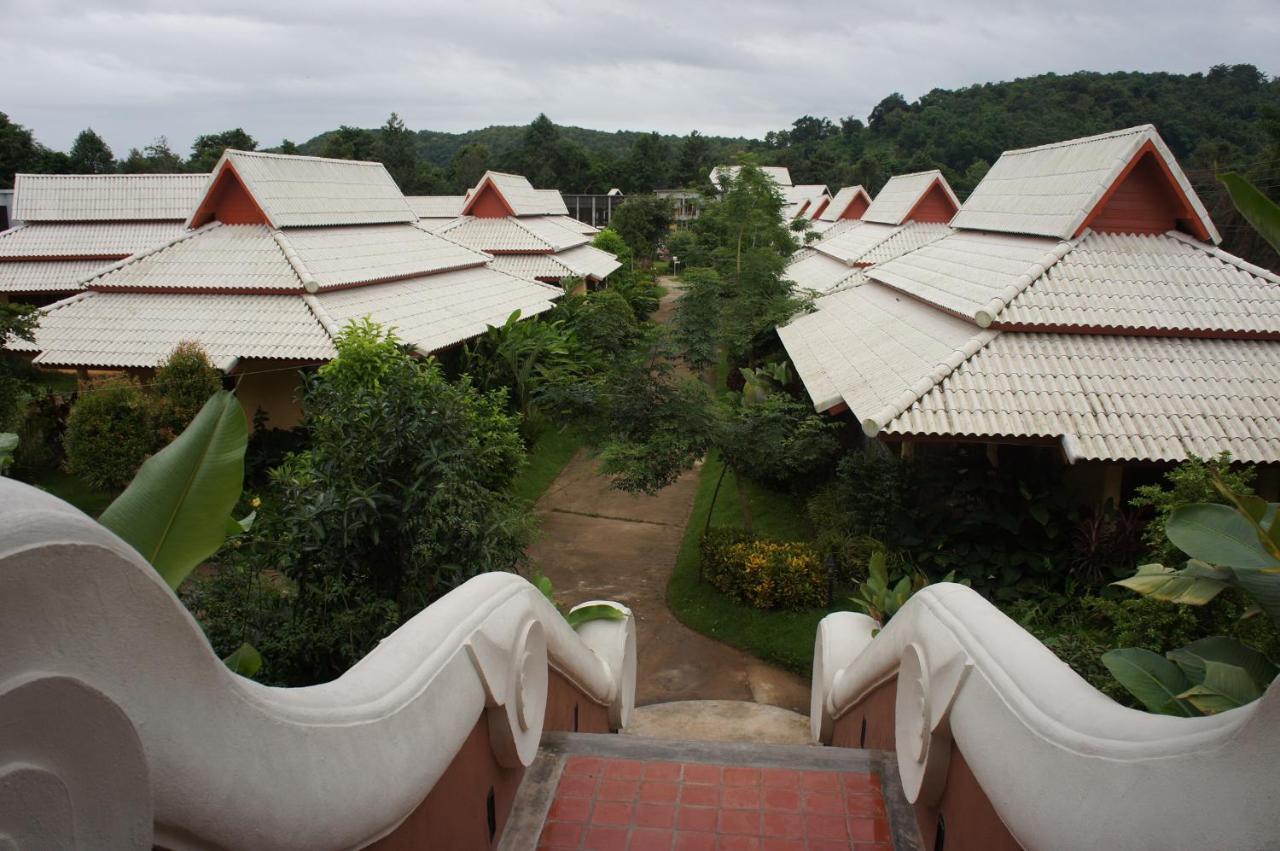 Resort Poonyamantra 4*