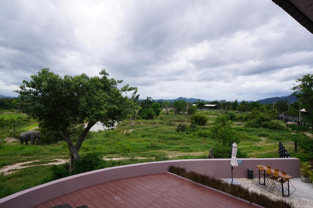 I Phants Ban Huai Thawai