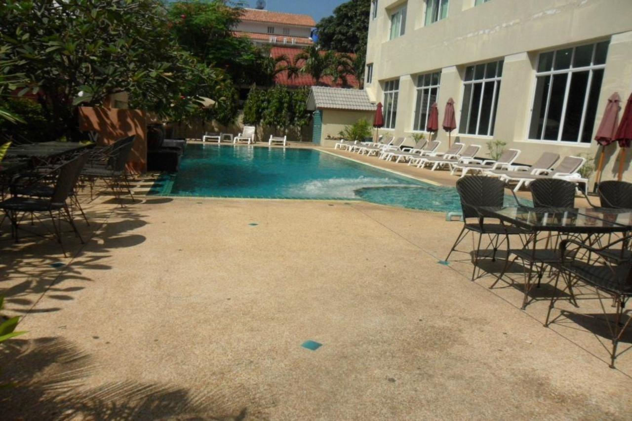 Crown 3* Pattaya