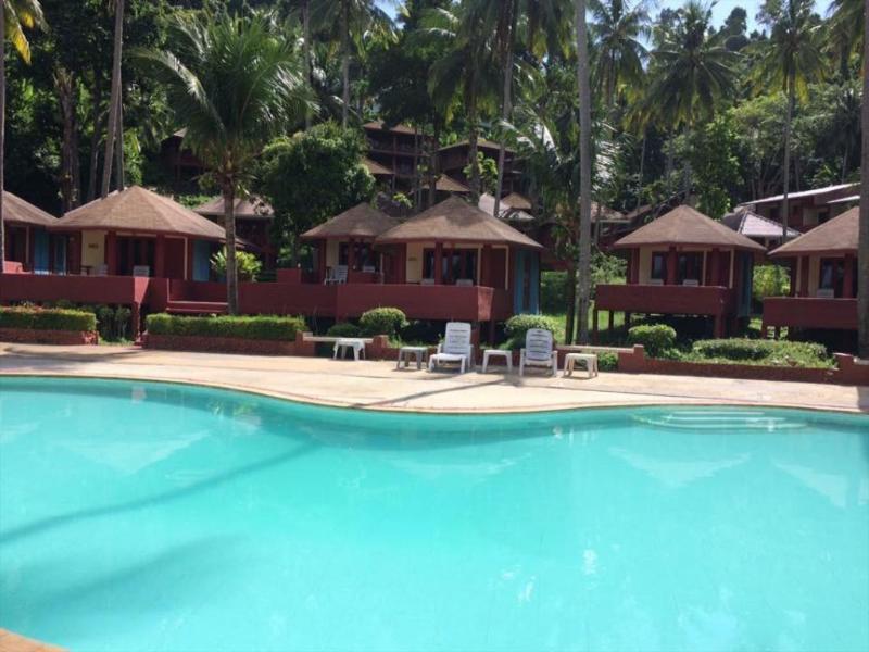 Koh Ngai Resort