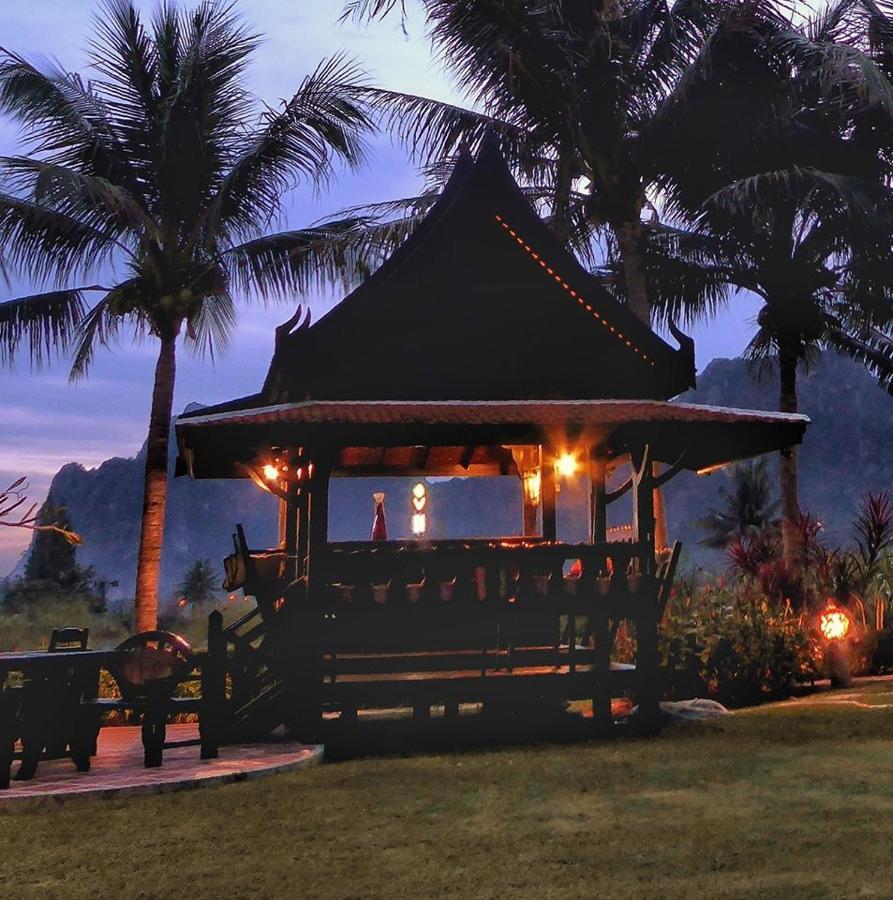 Resort Jurassic Mountain & Fishing Park Cha-Am