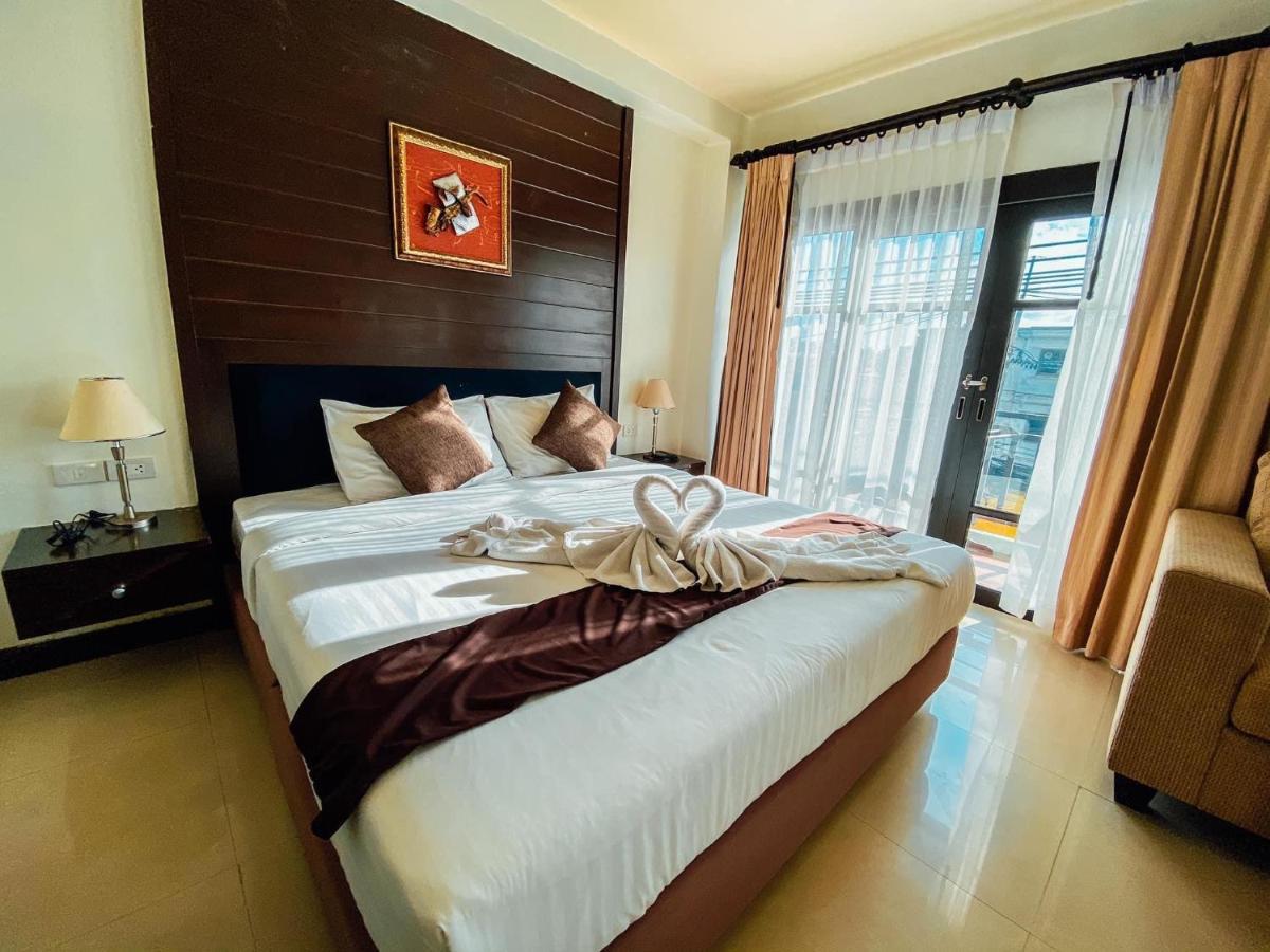 Enjoy's House & Cafe' Hotel