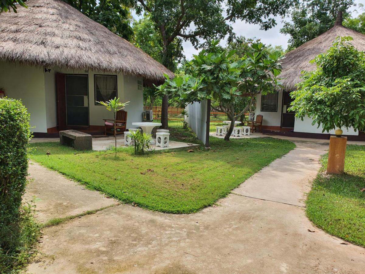 Noble House Garden Resort