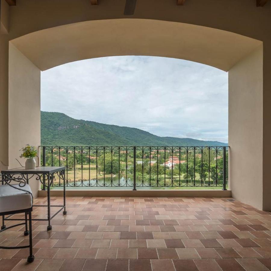 Toscana Town Square Suites 4* Mu Si