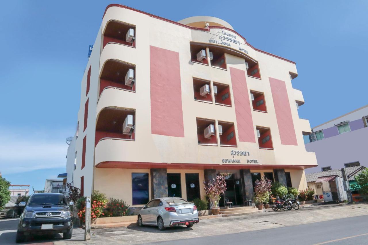 Hotel Oyo 747 Suwanna 3*