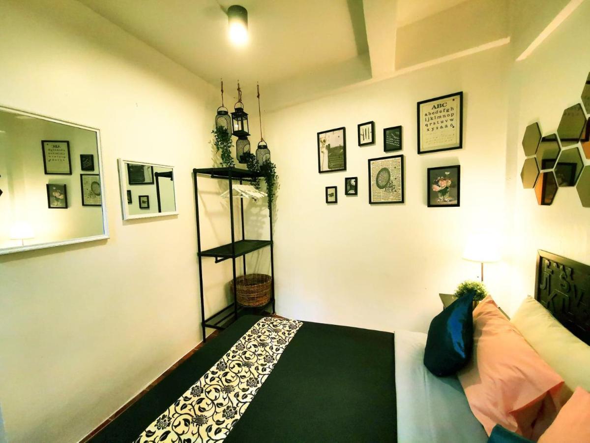 Gallery House Inn 4*