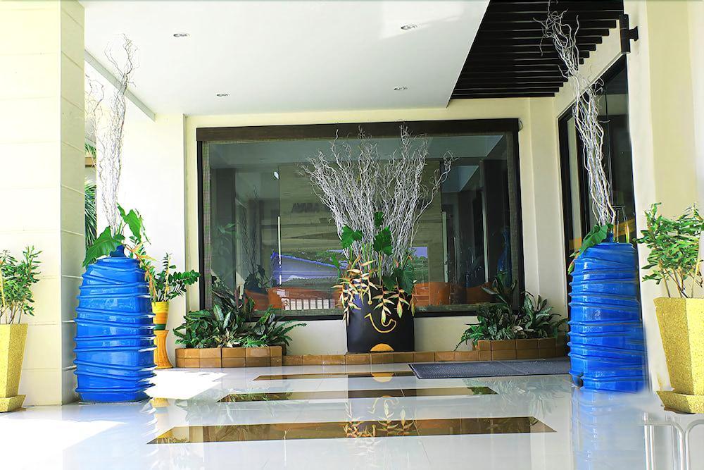 Ayara Grand Palace Hotel