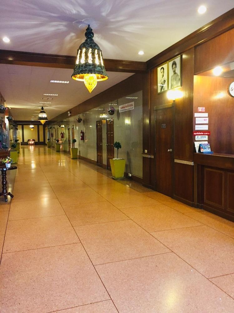 Suriwong Hotel