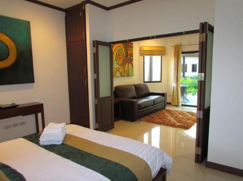 Jurassic Mountain & Fishing Park Resort