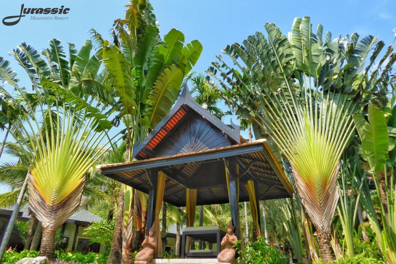 Resort Jurassic Mountain & Fishing Park