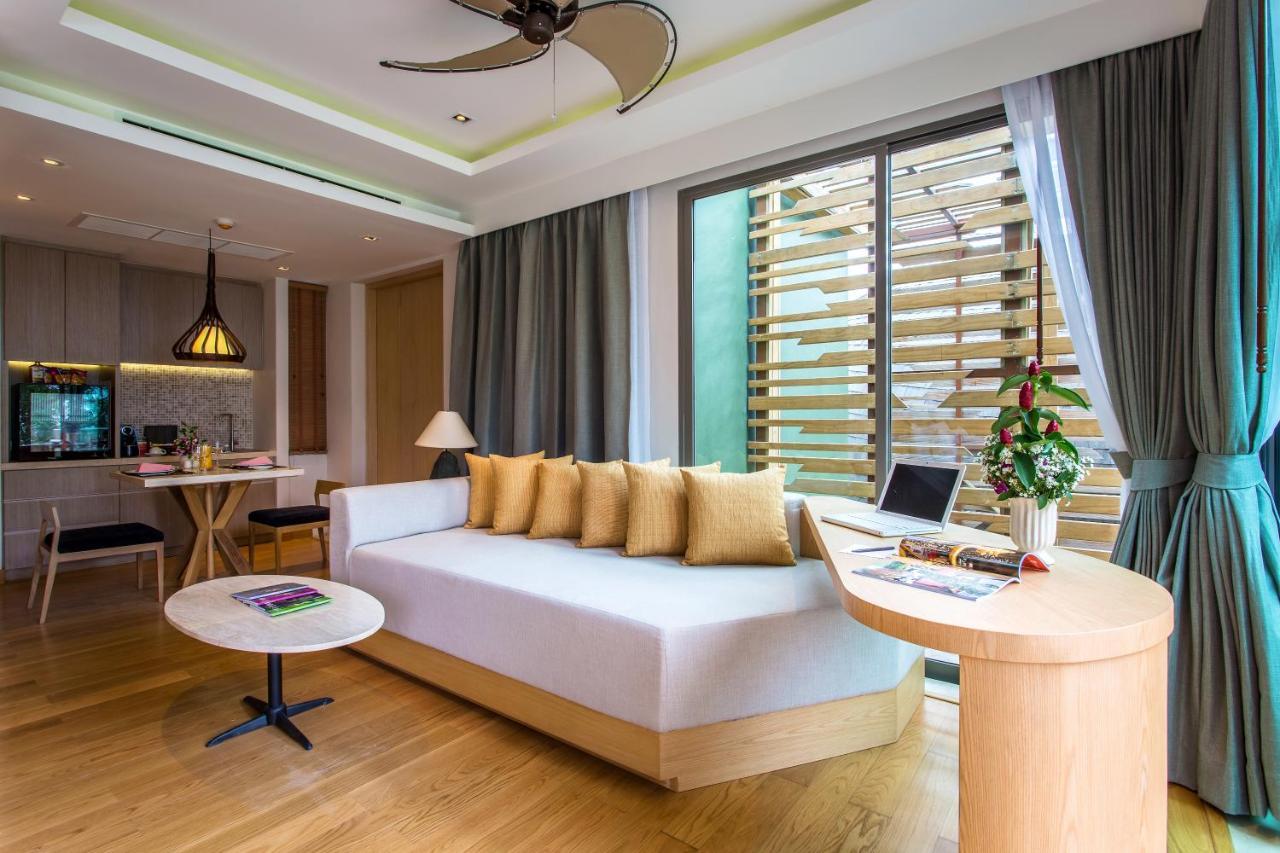 Crest & Pool - Sha Extra Resort 5*