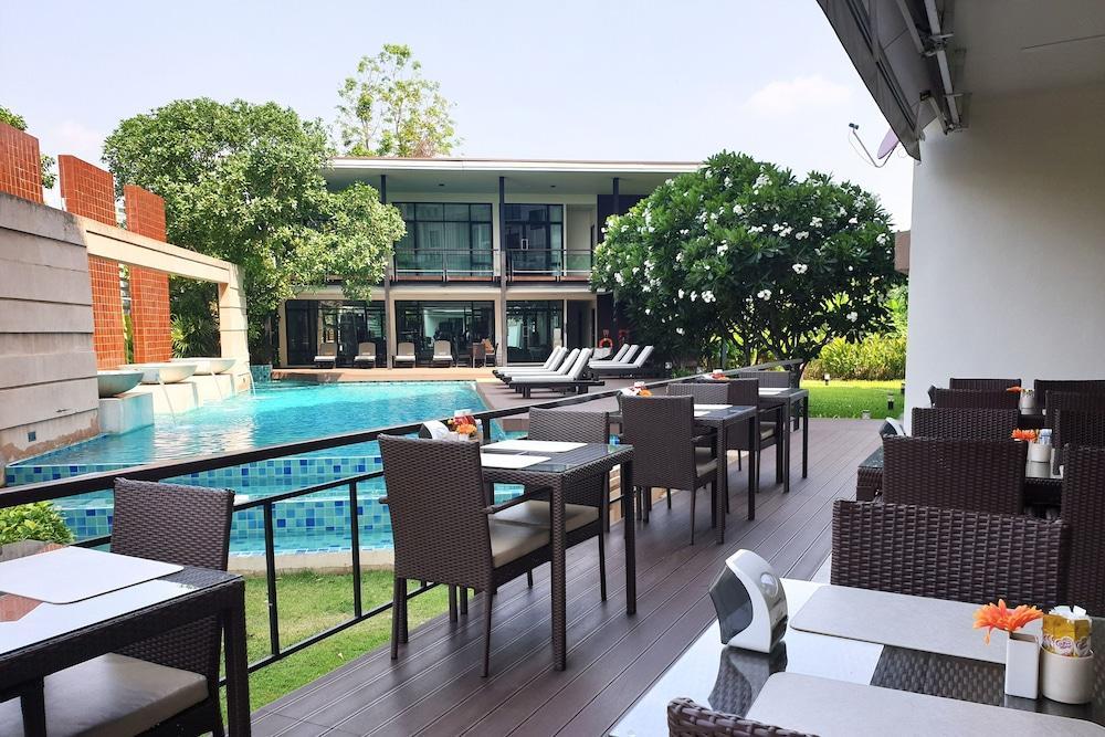 The Grand Napat Aparthotel Chiang Mai
