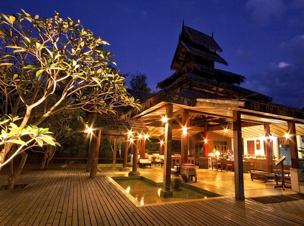 Resort Hotsprings