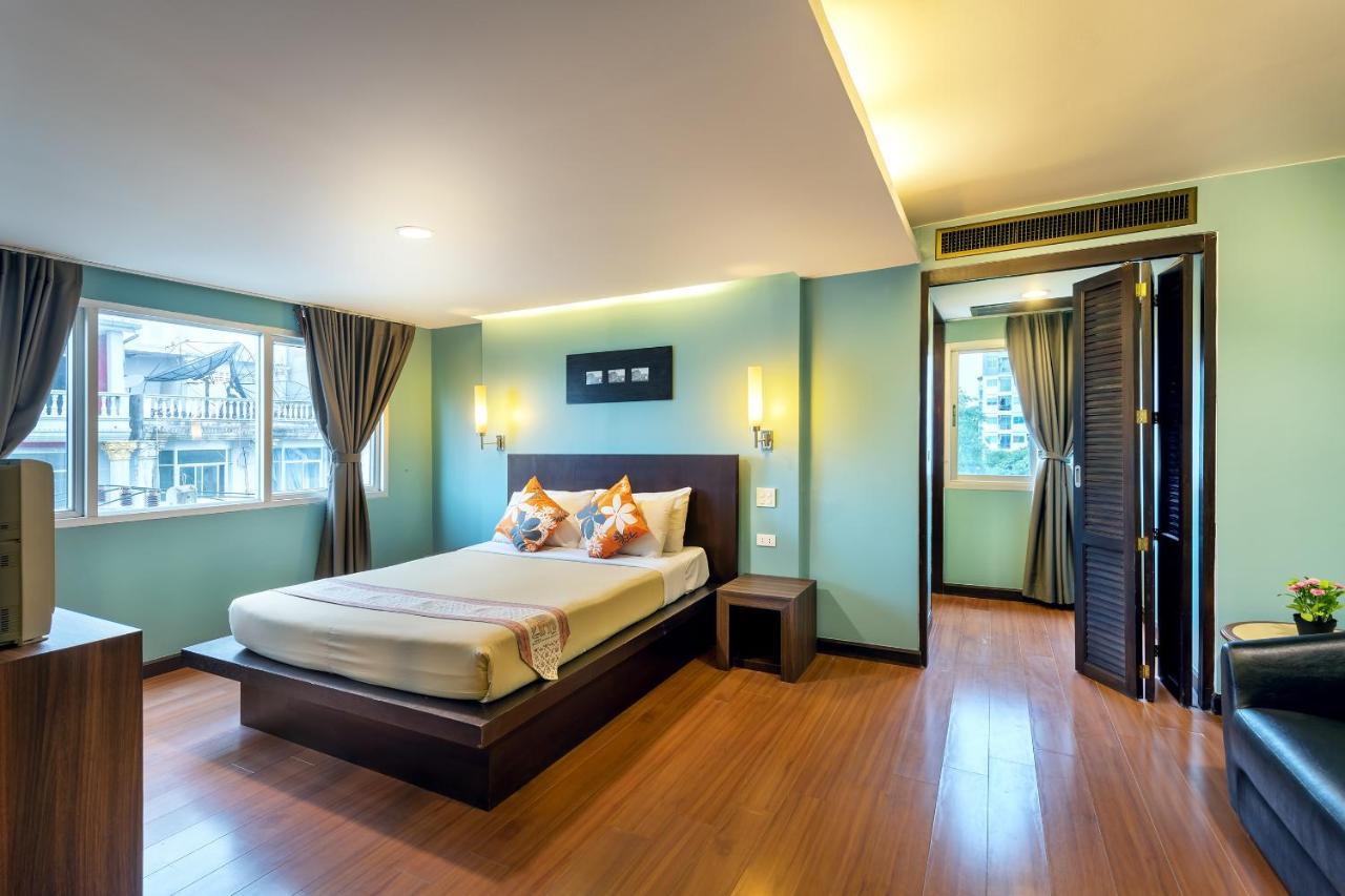 The Twelve 3*