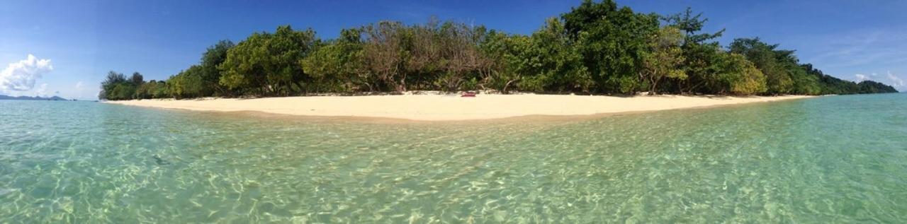 Resort The Reef