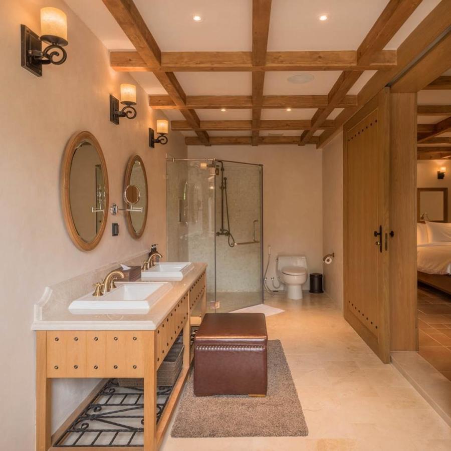 Toscana Town Square Suites 4*