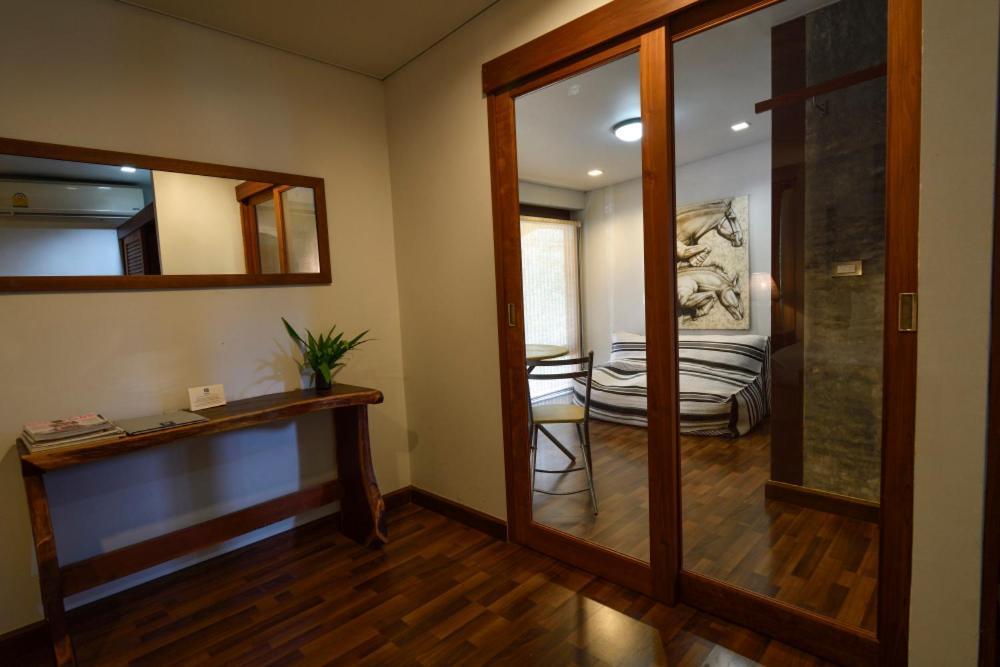 Resort The At Polo Escape 4*