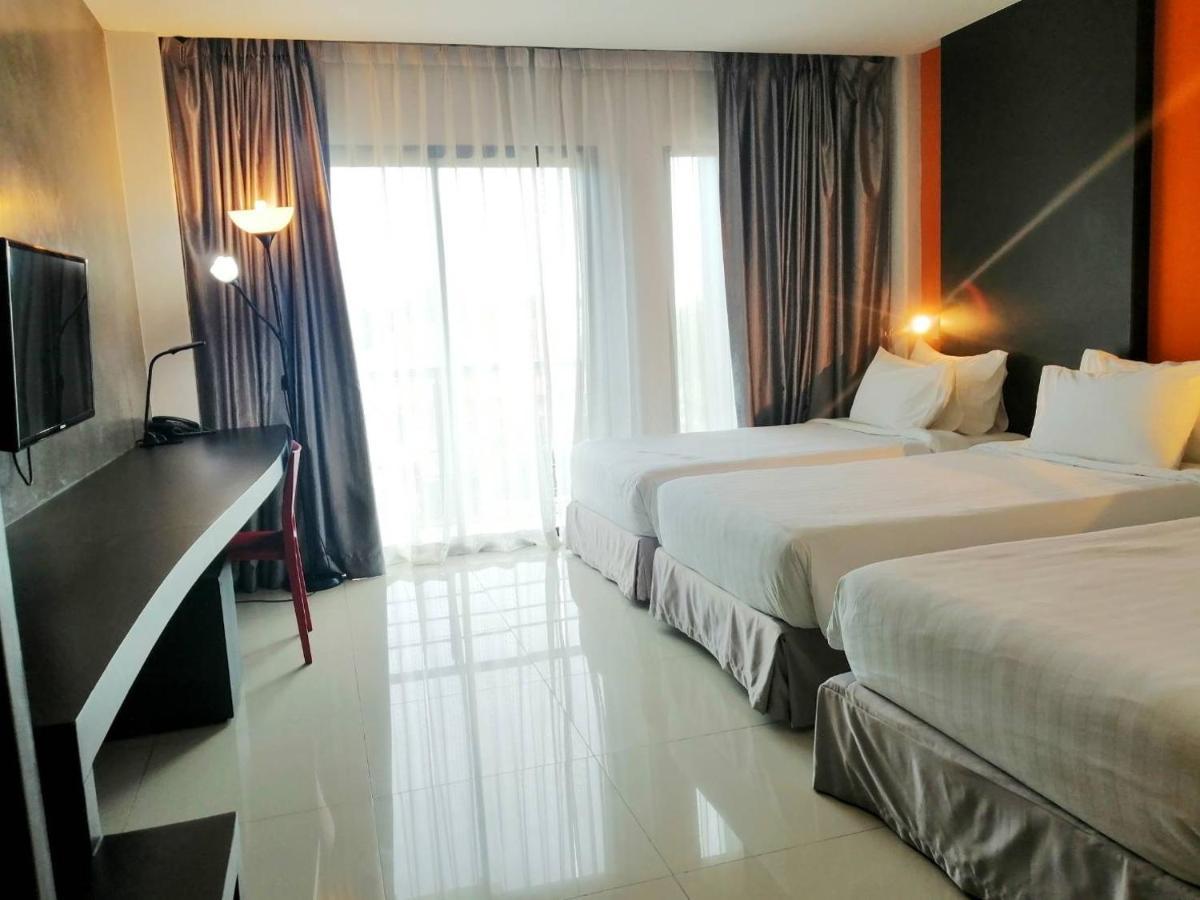 Hub De Leaf @ Hotel 3*