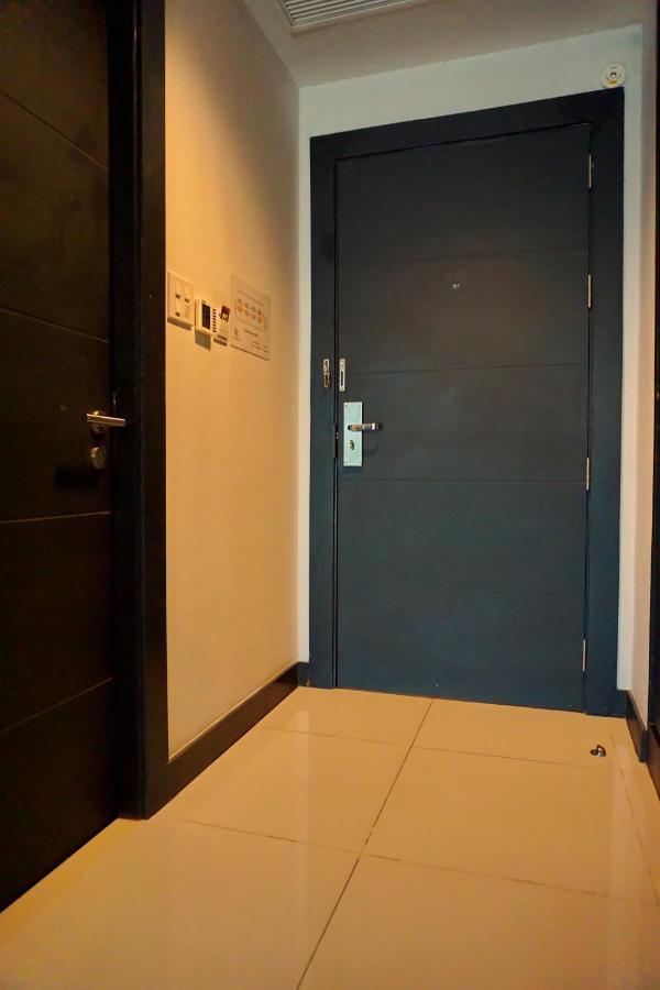 Hub De Leaf @