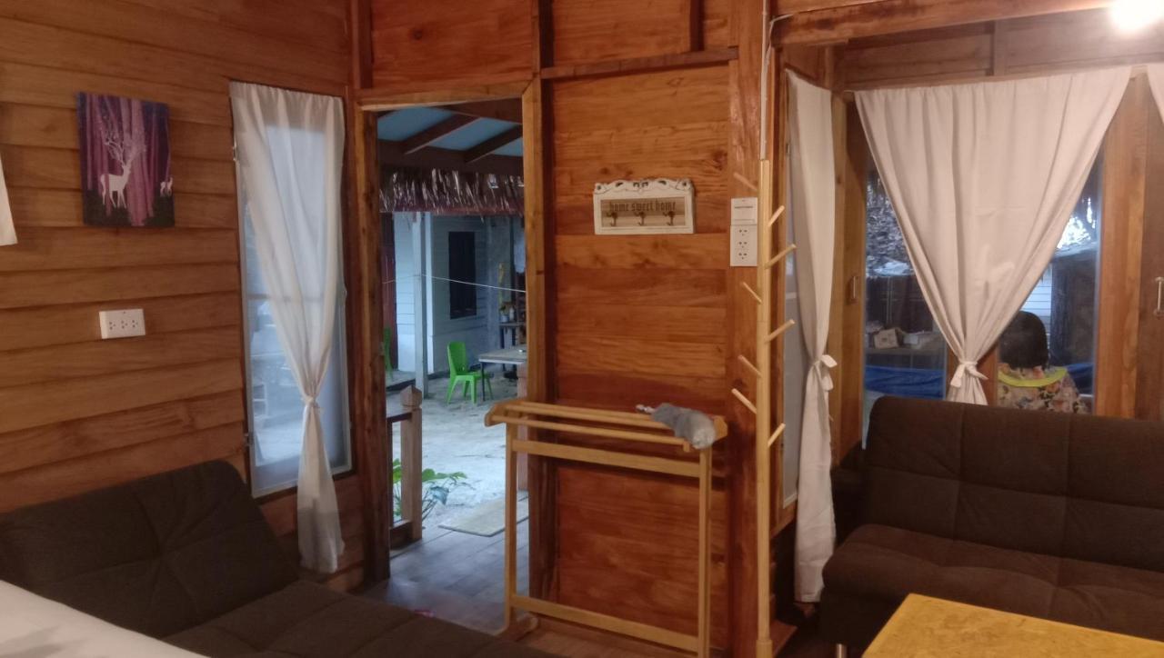 Lazy Hut 2* Koh Phayam