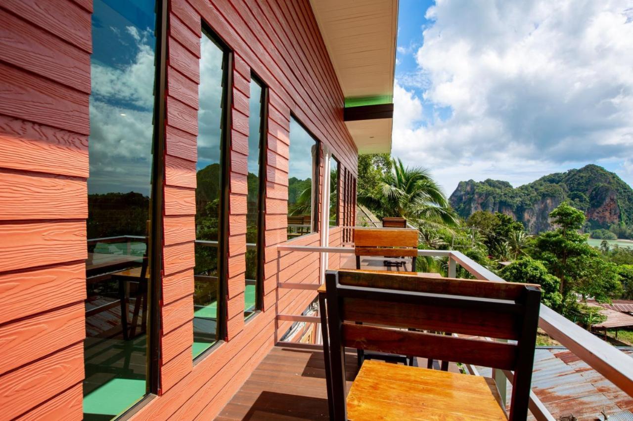 Hilltop Resort 3*