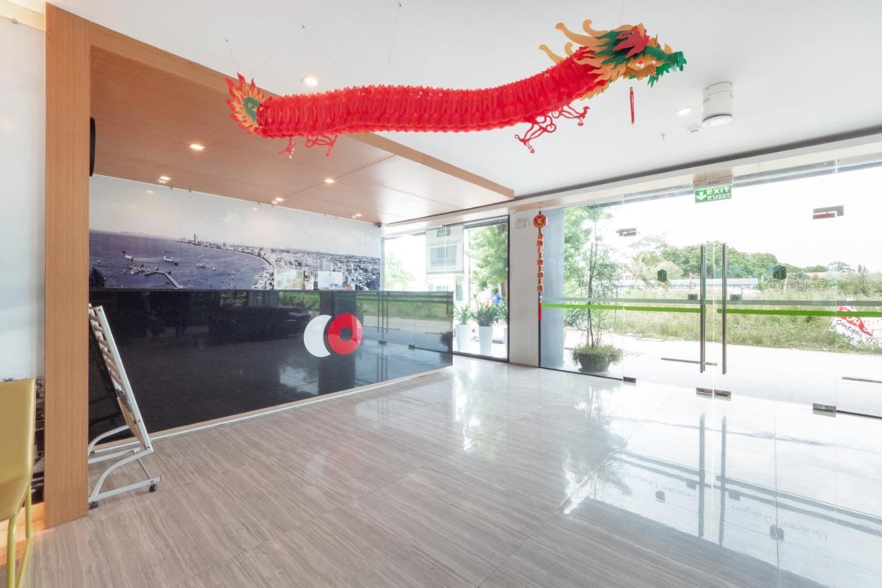 Hotel Capital O 1088 Golden Dragon Bang Lamung
