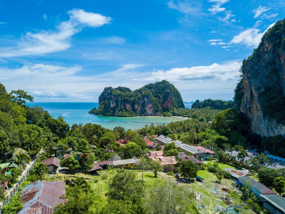 Hilltop Resort