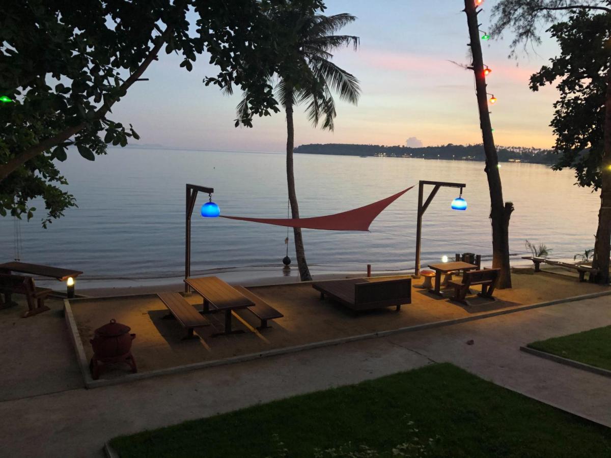 Resort Buri Hut Natural