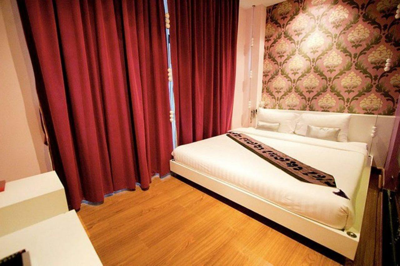 Glitz Hotel