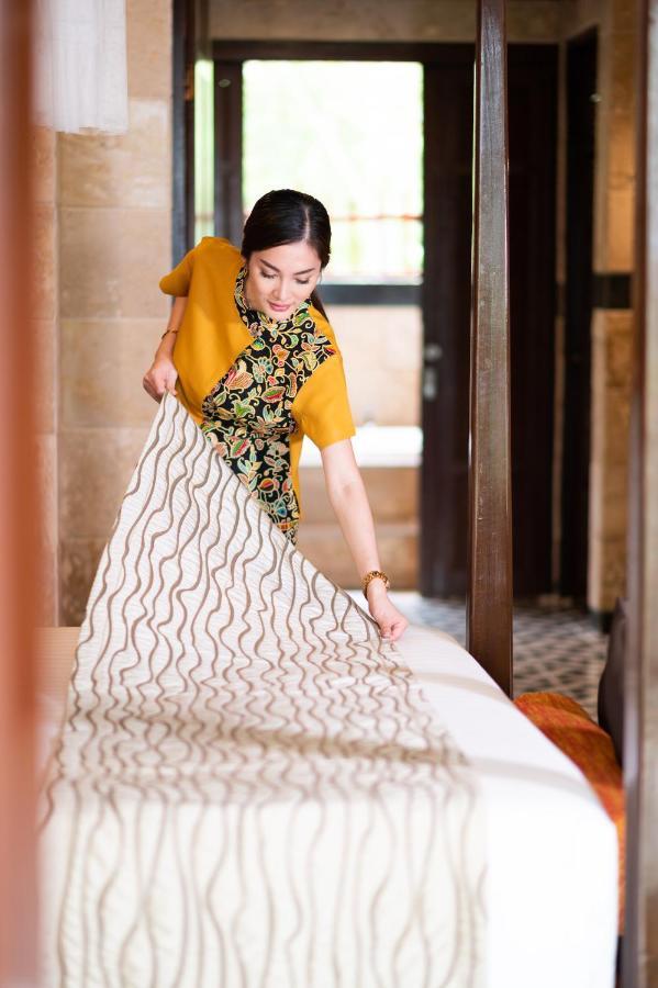 Resort Chinoiserie Collection And Nai Harn