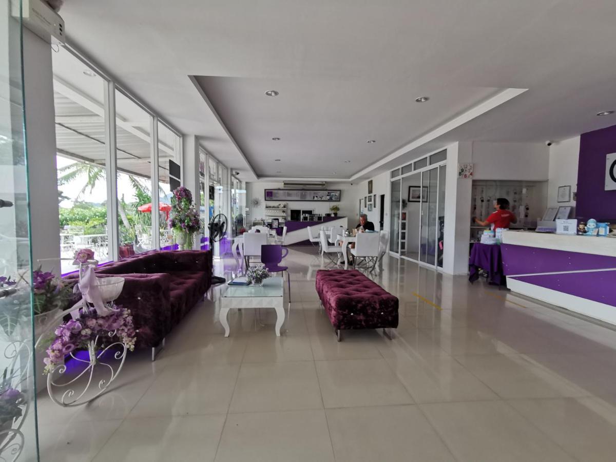 Phet Plaza And