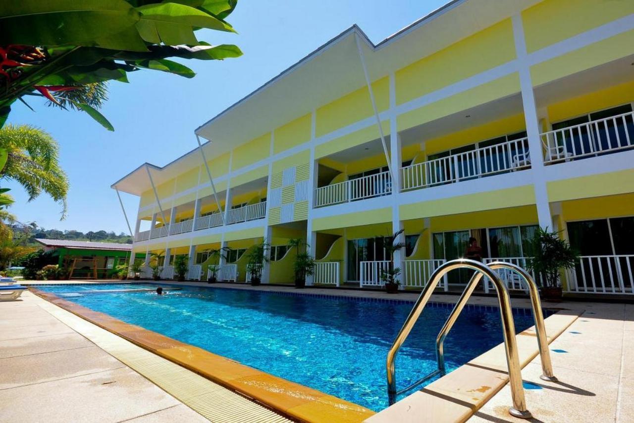 Oyo 75361 Phuket Airport Sonwa 3*