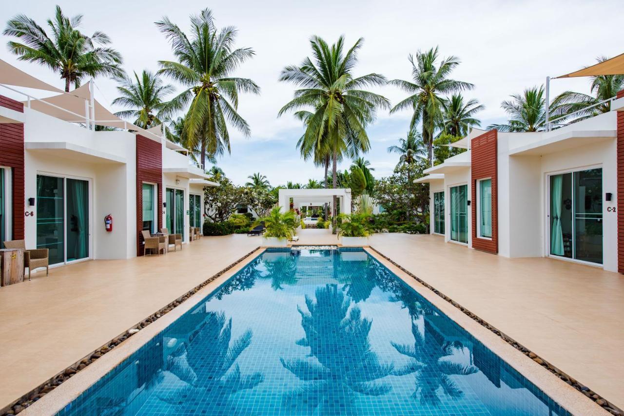 The Village Hotel 4*