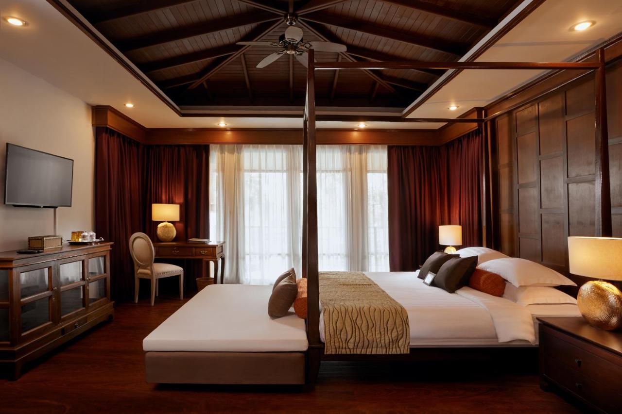 Resort Chinoiserie Collection And Nai Harn