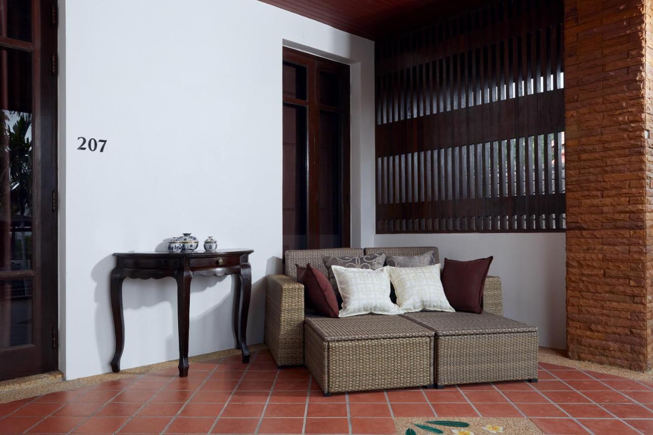 Chinoiserie Collection And 5*