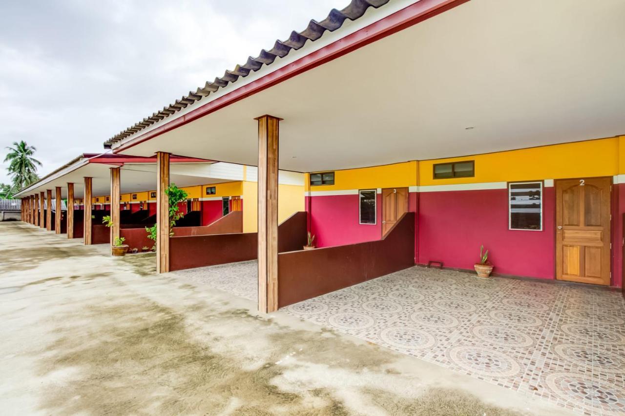 Resort Baan Siripaka *