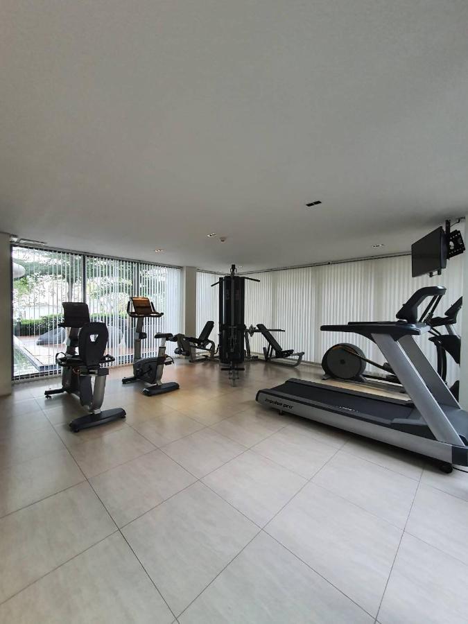 Sonrisa Srirachaที่พักติดทะเล Aparthotel 3*