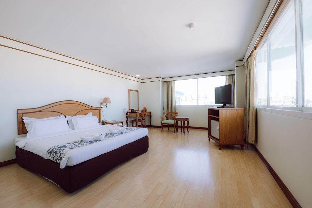 Morakot Twin Hotel 3*