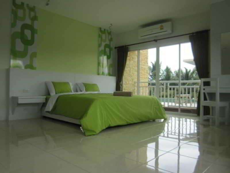 Na Na Chart Bangsaen Hotel 2*