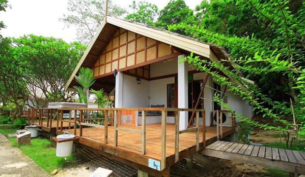 Resort Private Island 3*