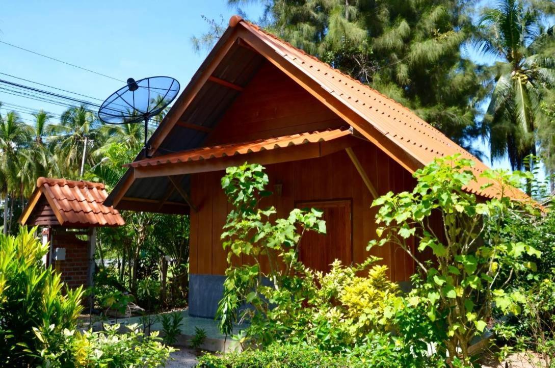 Holiday park บ้านสนมณีโฮมสเตย์ Bansonmanee