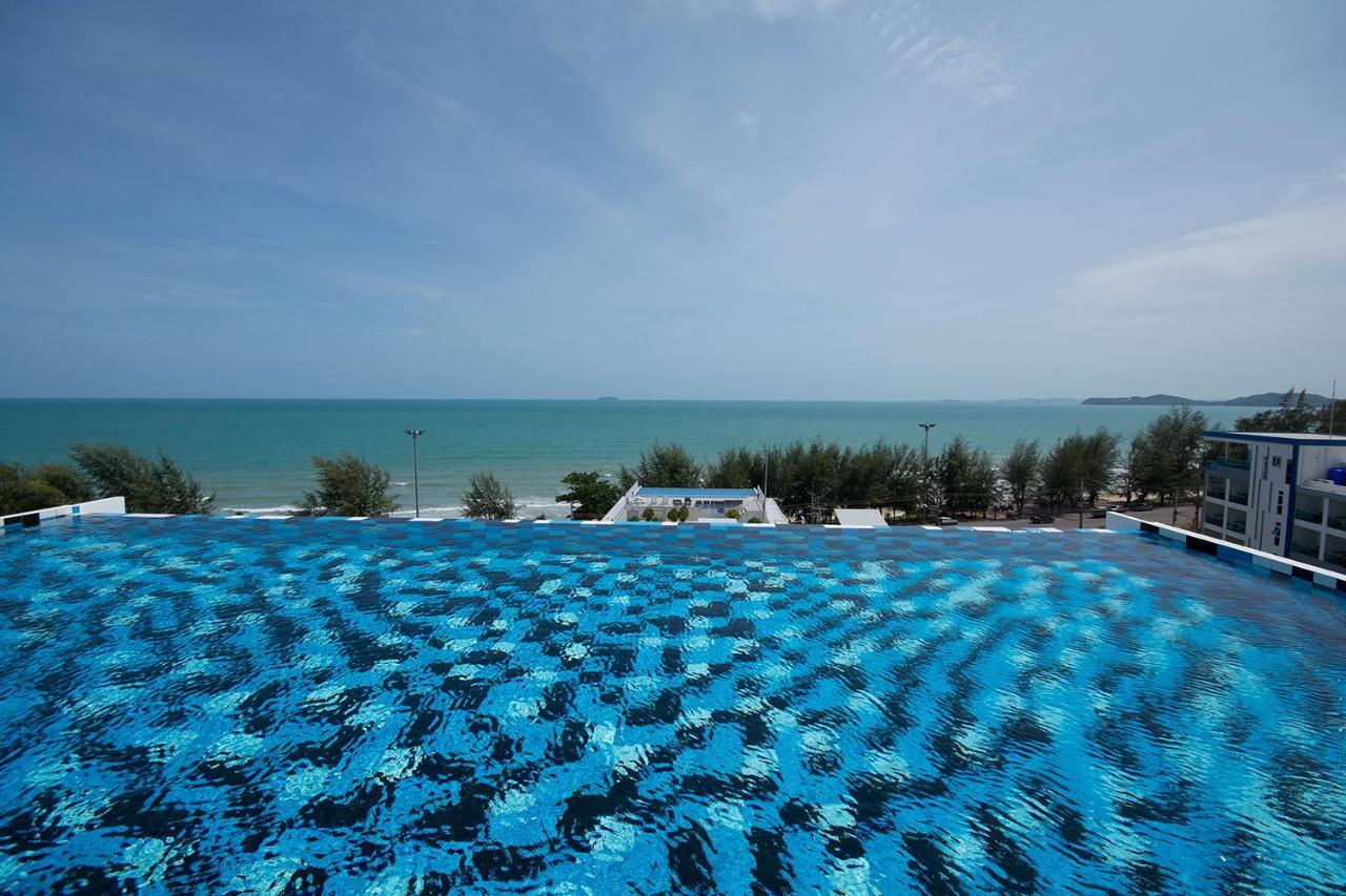 Apartment Grandbeach Sea View By Malai *