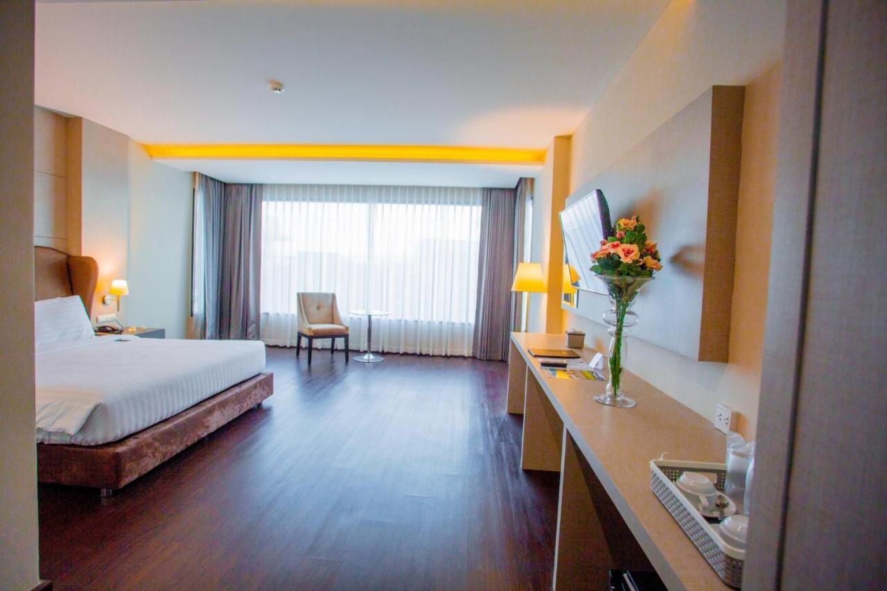 The Cheewin And Convention Hotel 5*