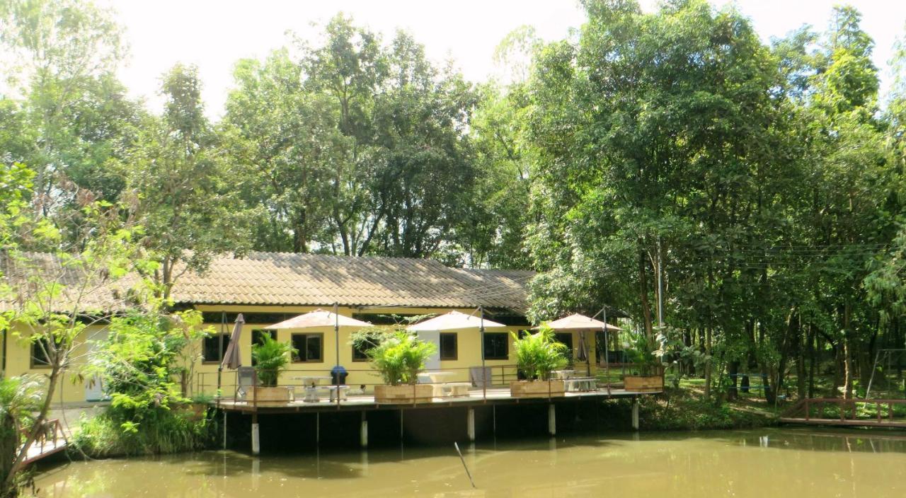 Isaan Perazim Park Resort Roi Et
