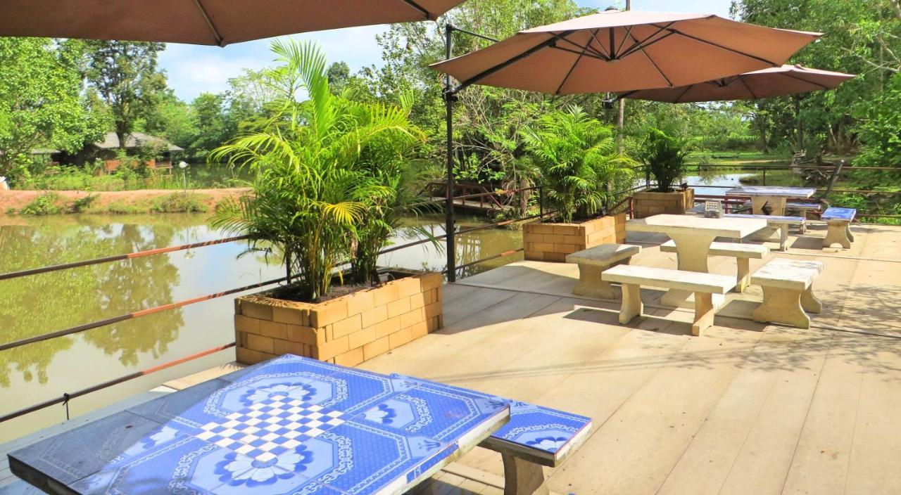 Resort Isaan Perazim Park Roi Et