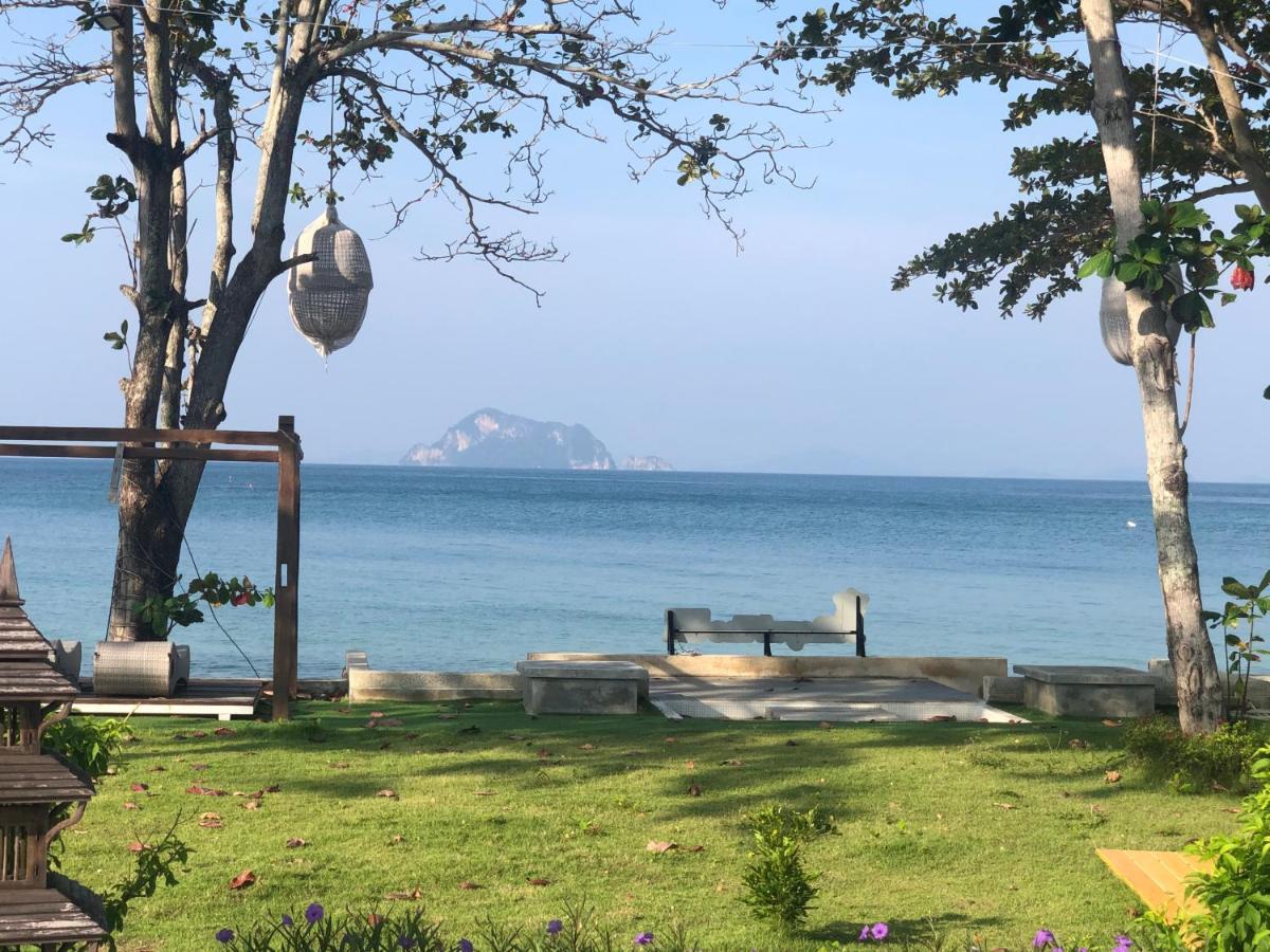 Resort Royal Yao Yai Island 5*