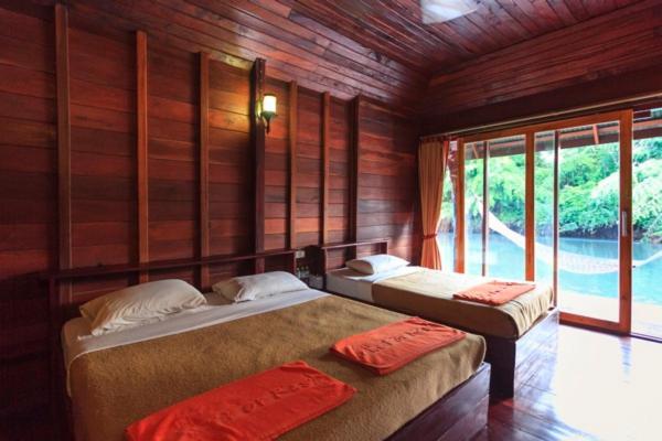 The For Rest Resort *