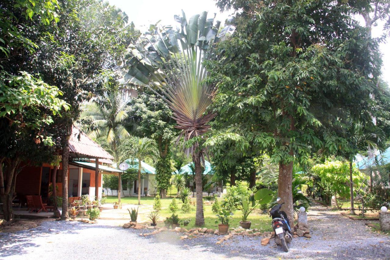 Tropical Paradise Leelawadee Koh Chang