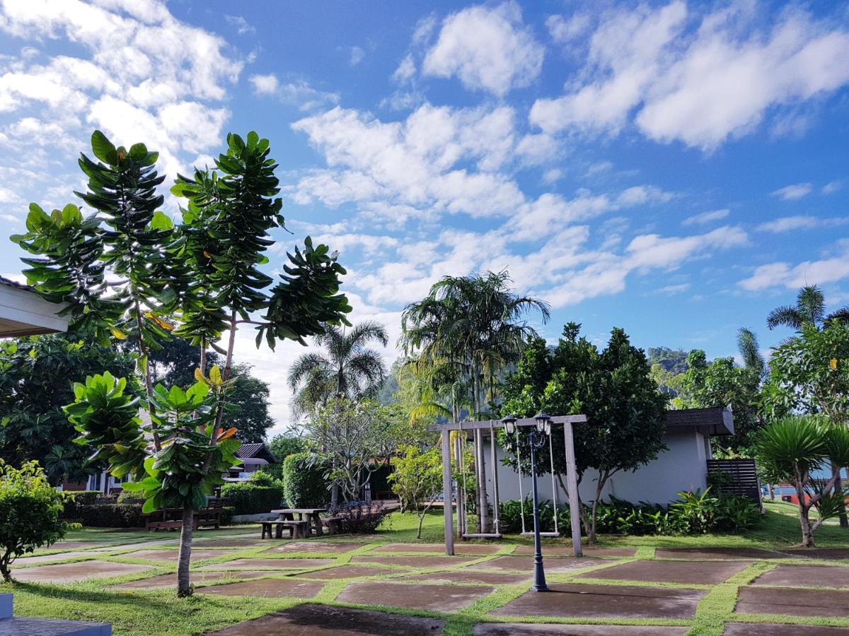 Plearn Khaoyai Resort *