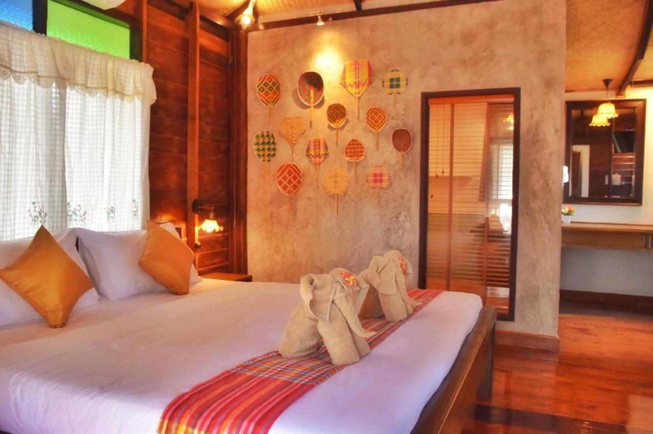 Mango House *